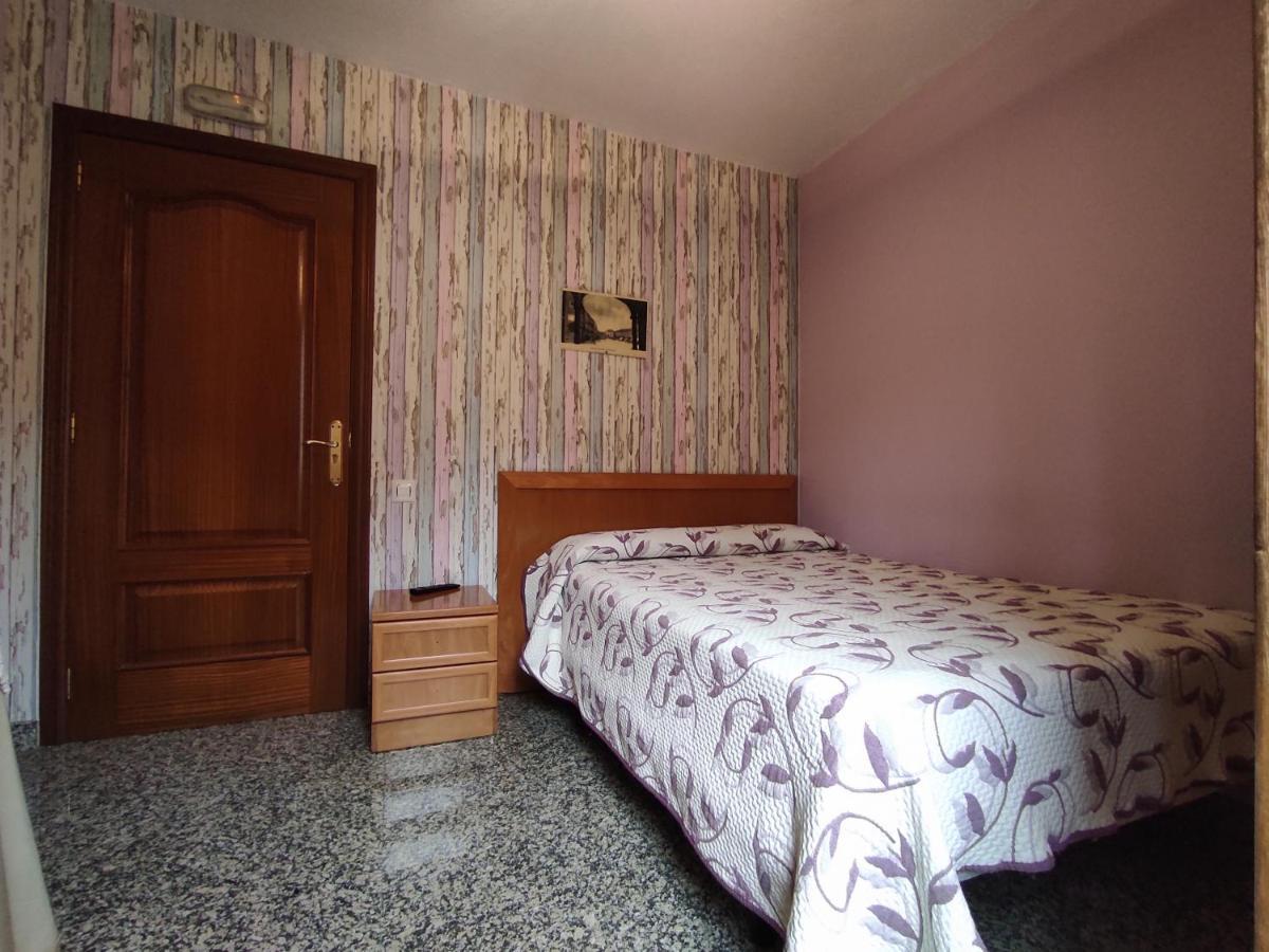 Ciudad-Rodrigo Hostal Plaza מראה חיצוני תמונה