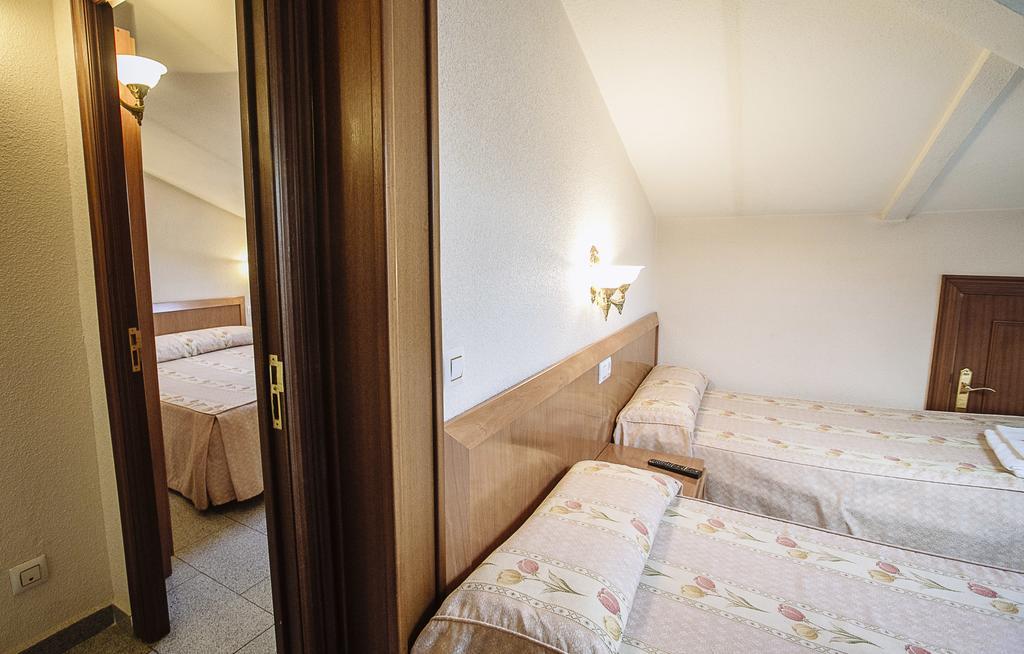 Ciudad-Rodrigo Hostal Plaza חדר תמונה